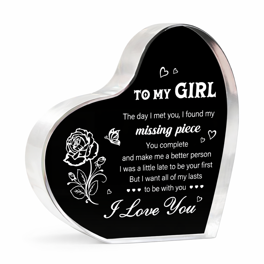 Glaswerk met tekst “To my girl”